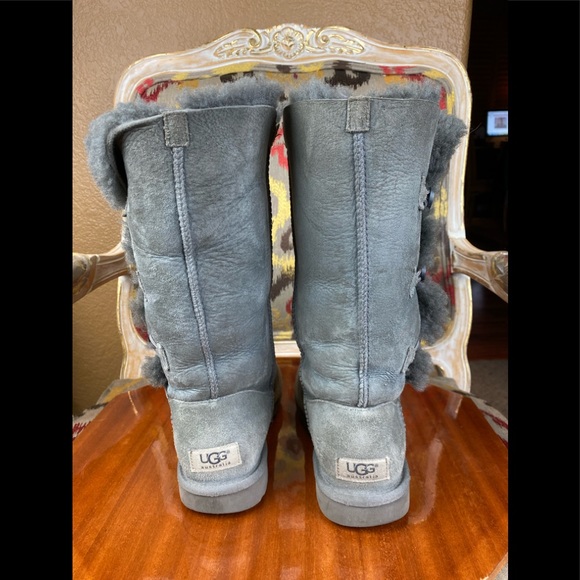 Ugg Grey Bailey 3 Button Boots Size 6 - Picture 4 of 13